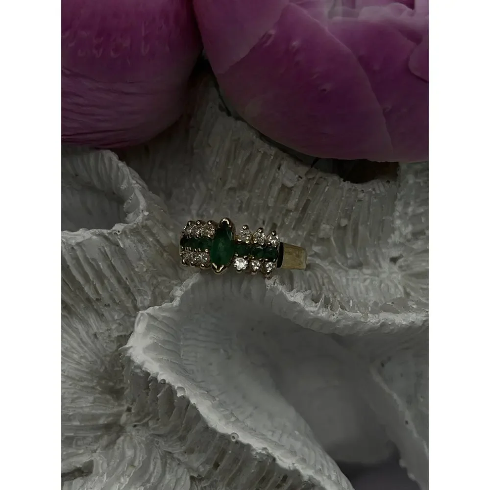 Elegant 14K Yellow Gold Emerald & White Topaz Ring Size 6